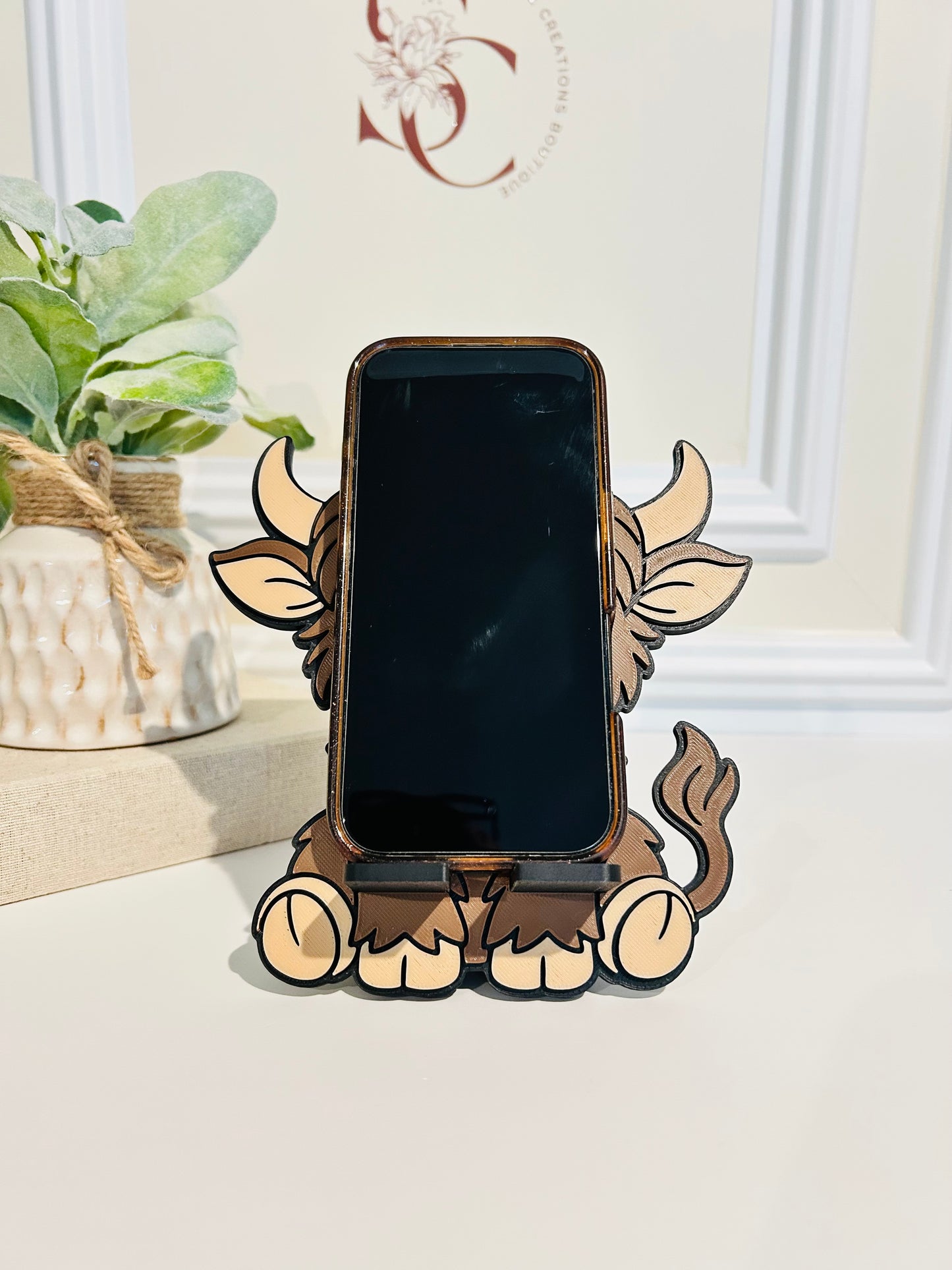 3D Printed Cute Highland Cow Phone Holder