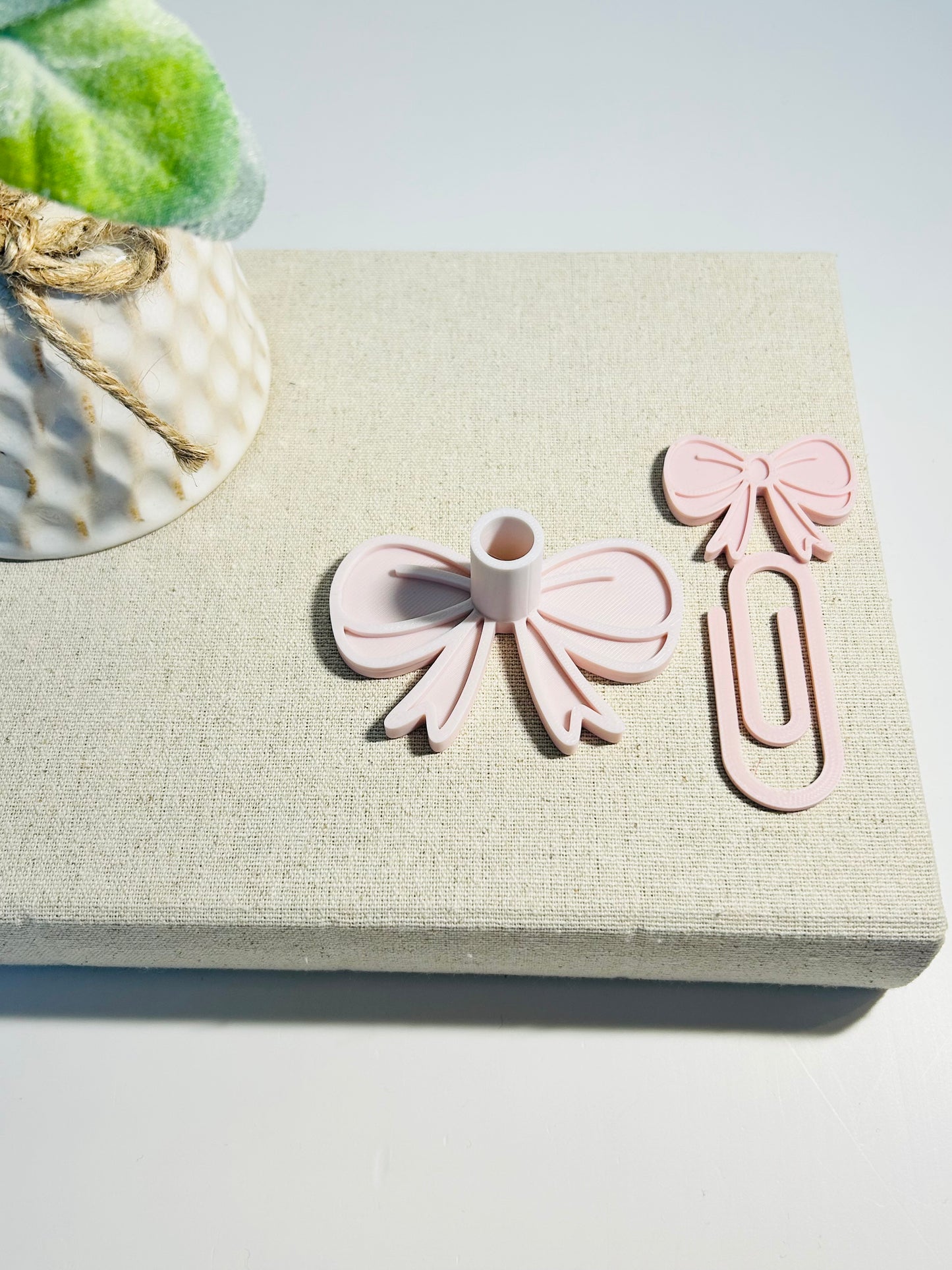 3D Single Pen Holder & Paper Clip