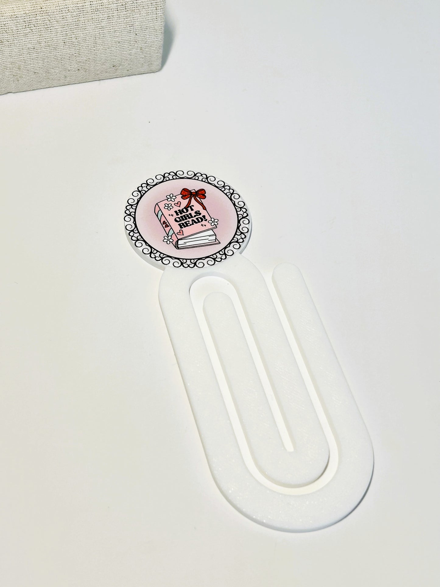 3D Simple Charm Bookmark