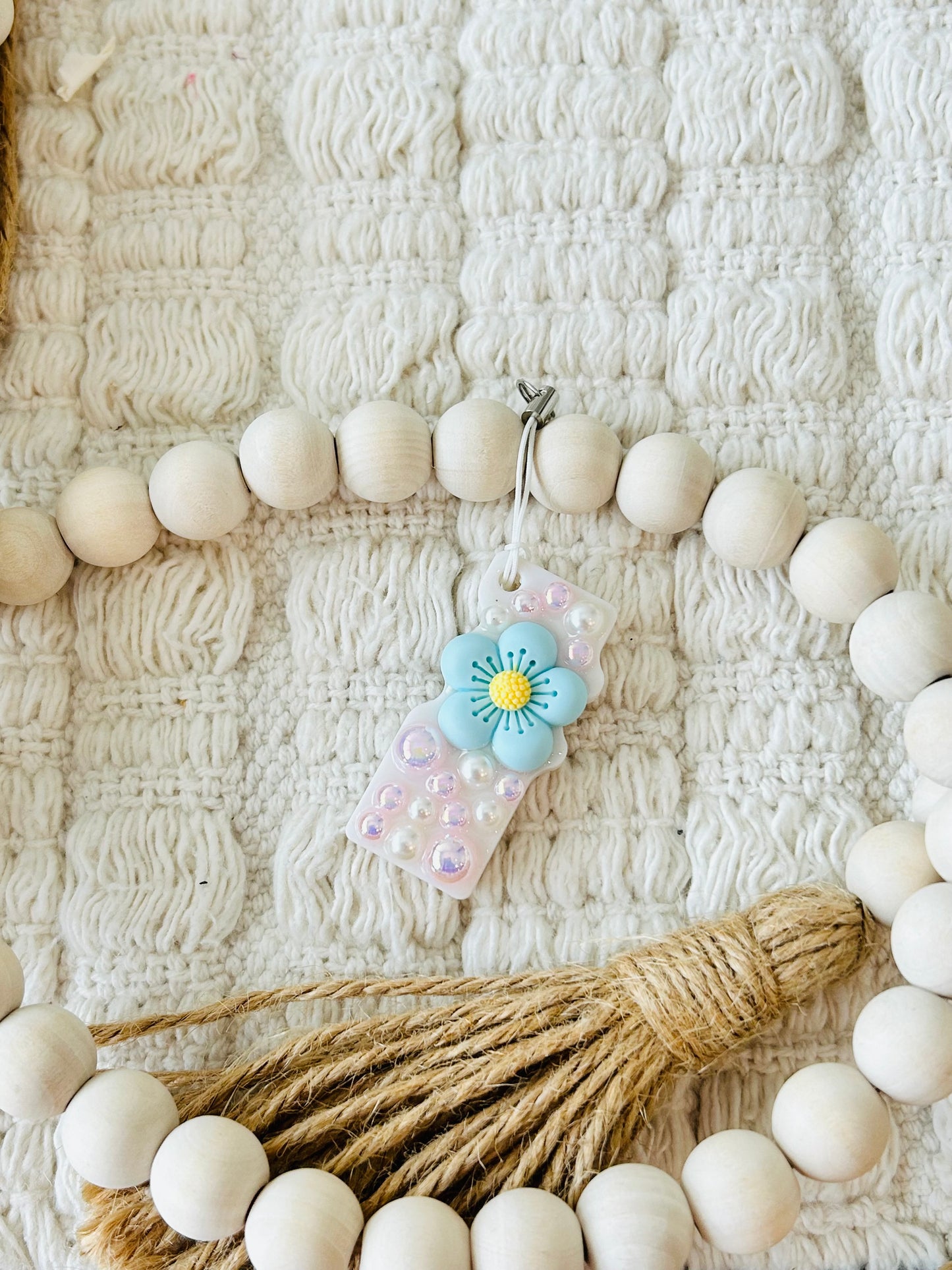 3D Pearl & Petal Can Opener